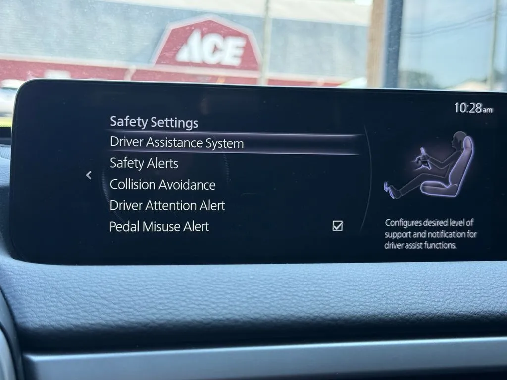 Mazda CX-50 photo 39