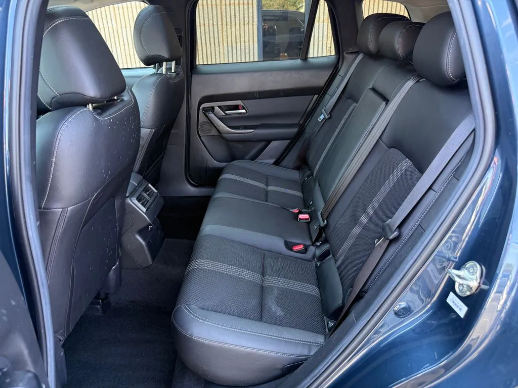Mazda CX-50 photo 18