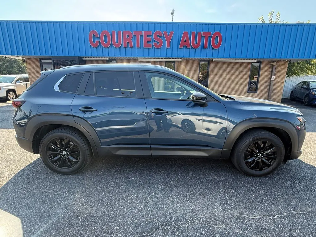 Mazda CX-50 photo 13