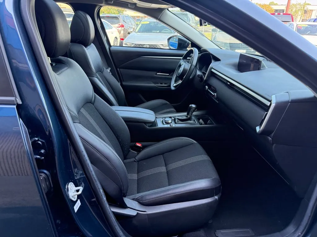 Mazda CX-50 photo 24