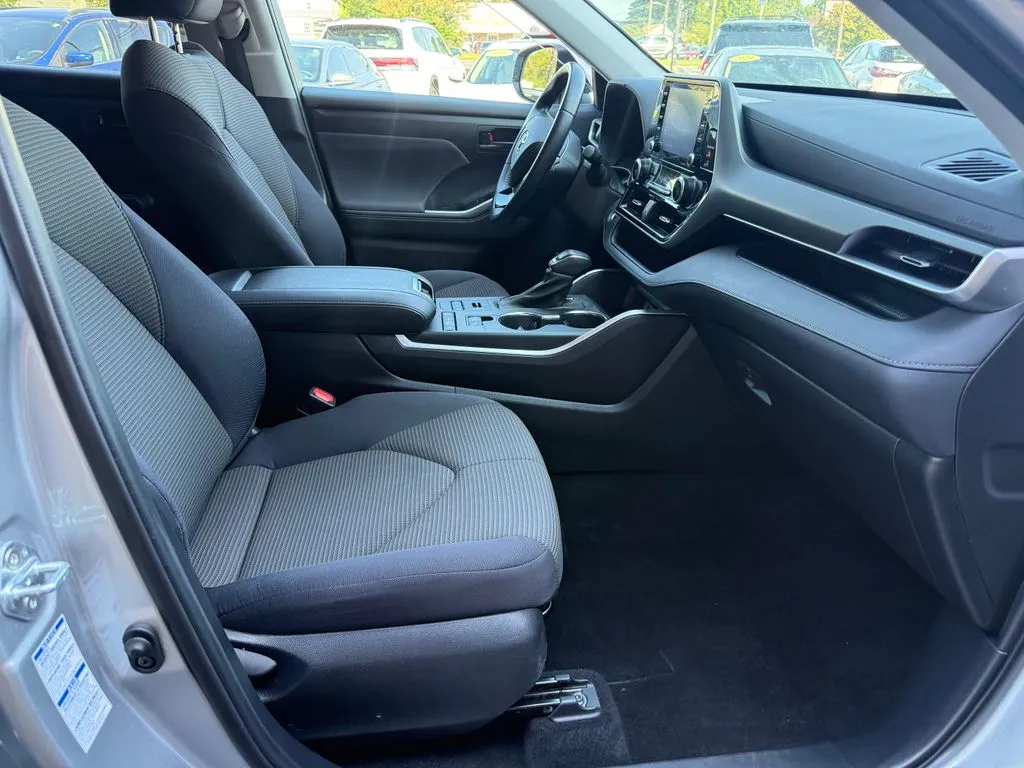 Toyota Highlander photo 23
