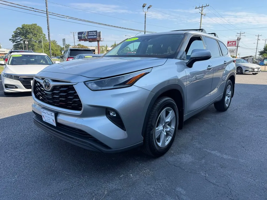 Toyota Highlander photo 8