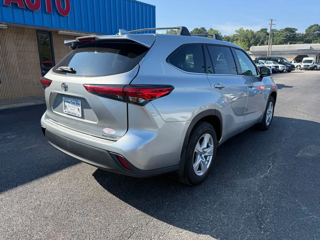 Toyota Highlander photo 13