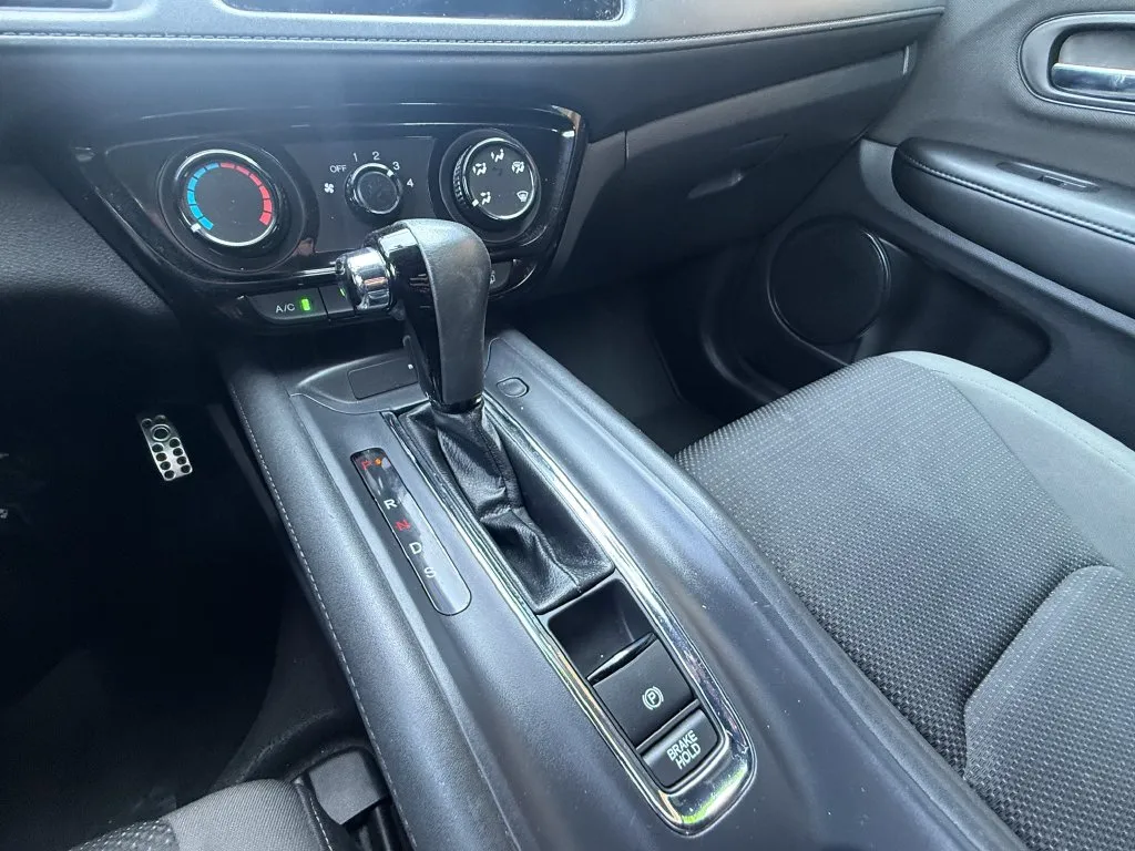 Honda HR-V photo 27