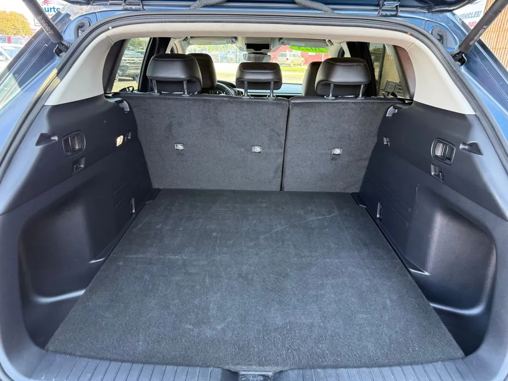 Mazda CX-50 photo 19