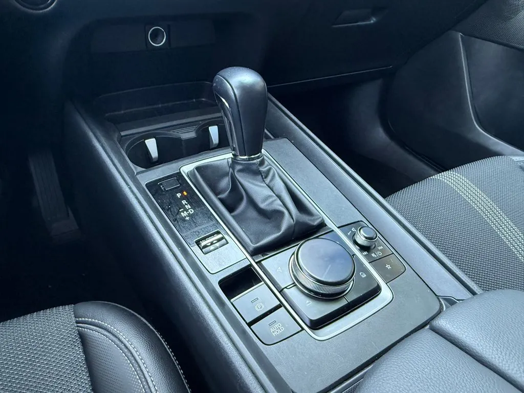 Mazda CX-50 photo 28