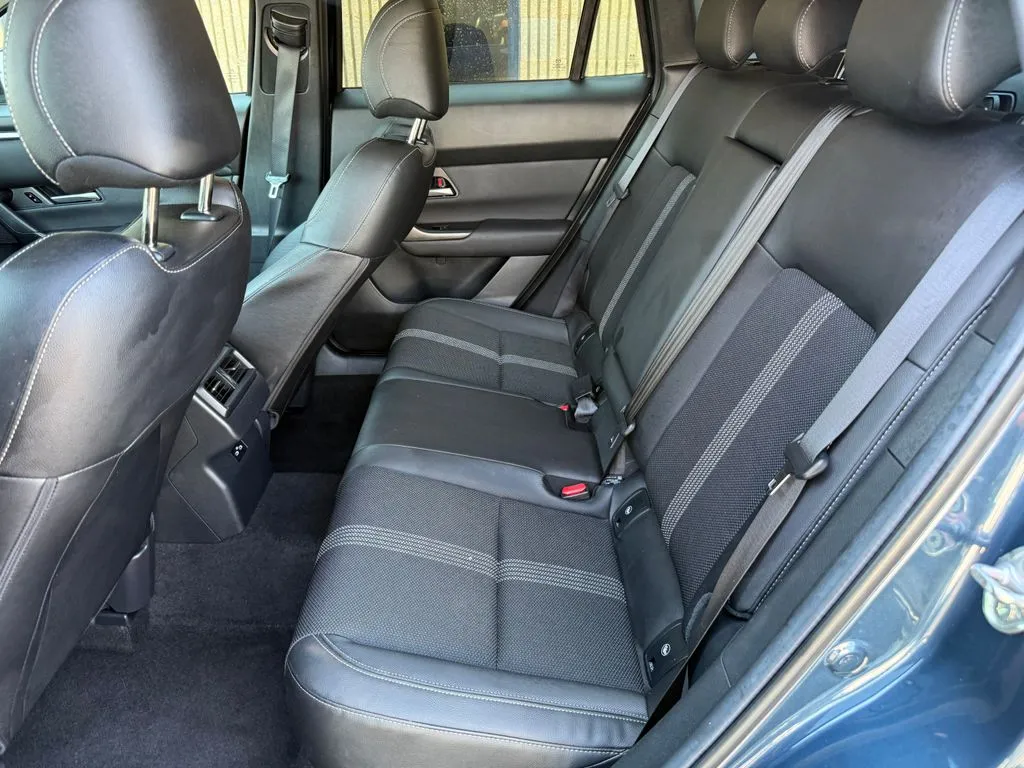 Mazda CX-50 photo 18
