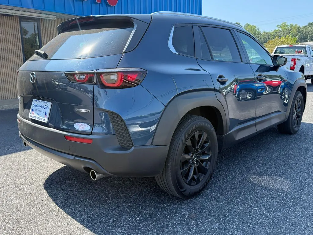 Mazda CX-50 photo 11