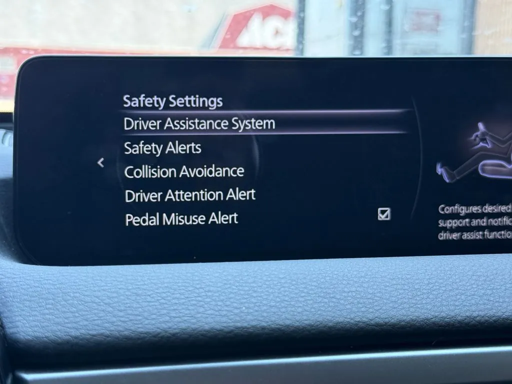 Mazda CX-50 photo 4