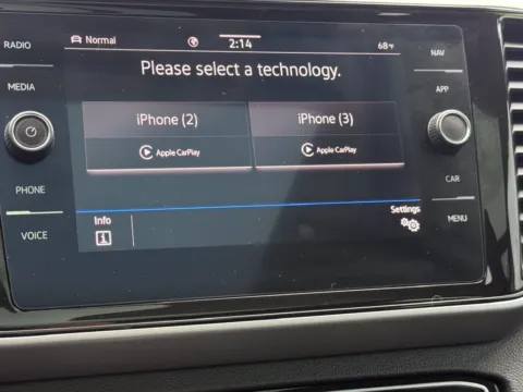 More photos of 2021 Volkswagen Atlas Cross Sport 3.6L V6 SEL R-Line at Courtesy Auto Sales, VA