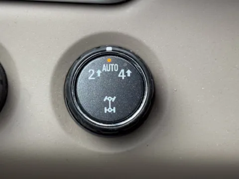 More photos of 2019 GMC Yukon SLT Standard Edition at Courtesy Auto Sales, VA