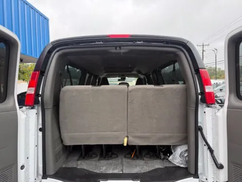 More photos of 2025 Chevrolet Express 3500 LT at Courtesy Auto Sales, VA