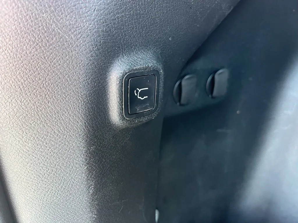 2021 Jeep Cherokee High Altitude - Photo 19