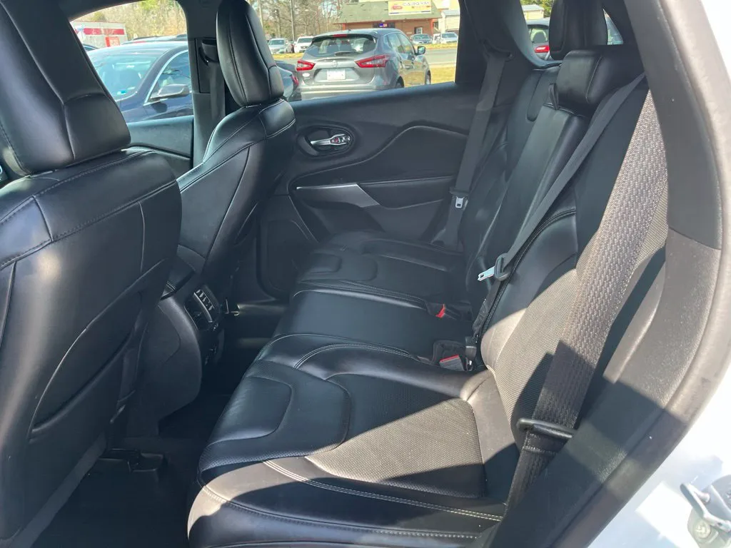 2021 Jeep Cherokee High Altitude - Photo 17