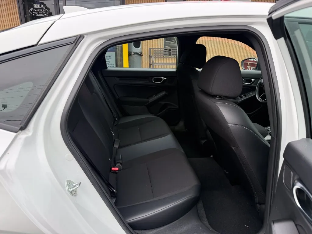 Honda Civic photo 15