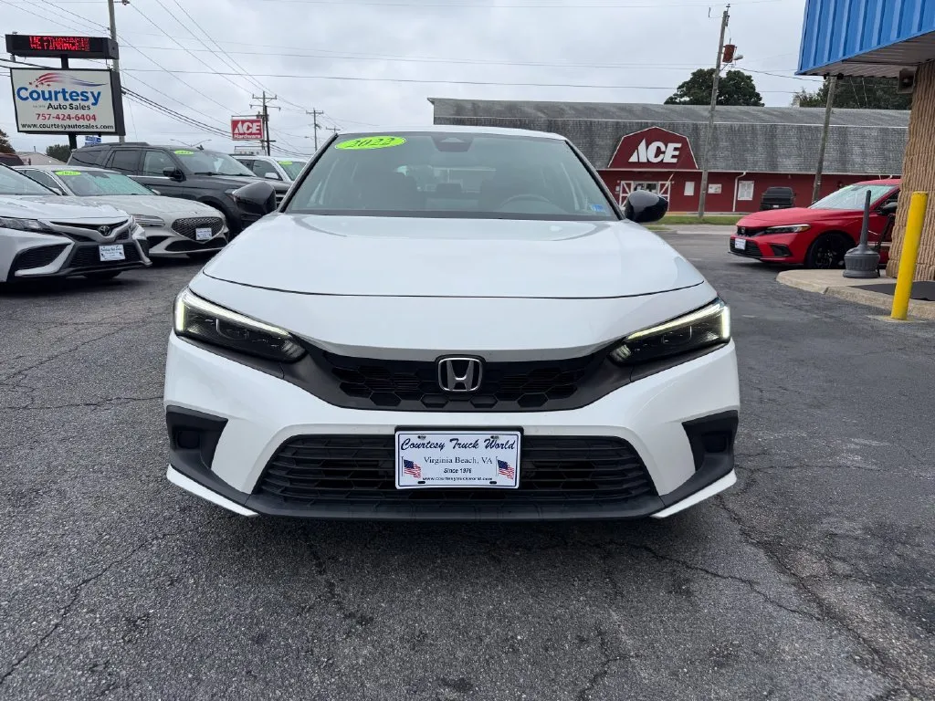 Honda Civic photo 2