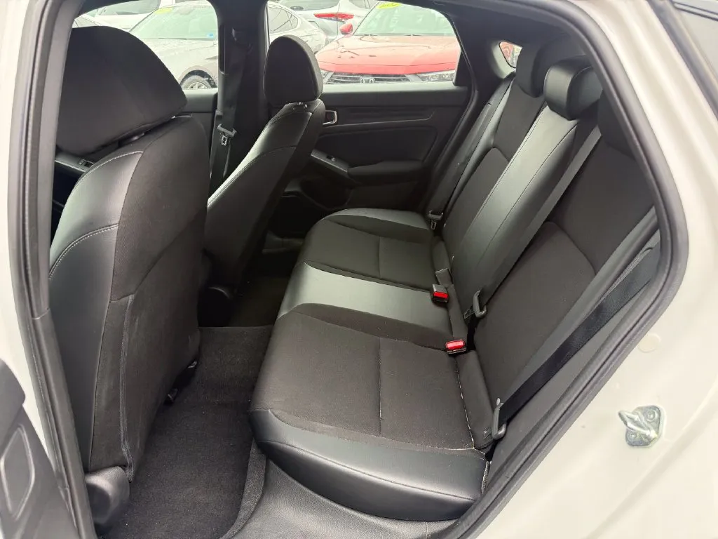 Honda Civic photo 12