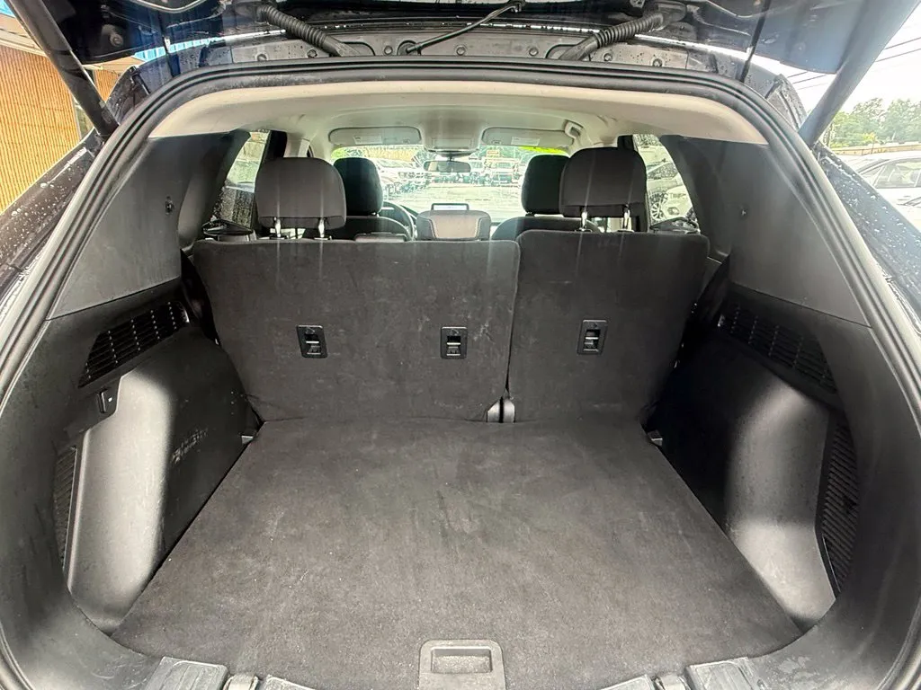 Ford Escape photo 12