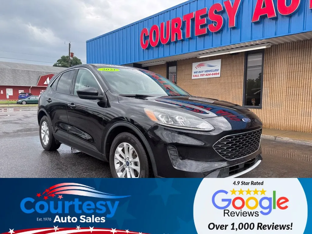 Black 2021 Ford Escape SE for sale in Chesapeake, VA