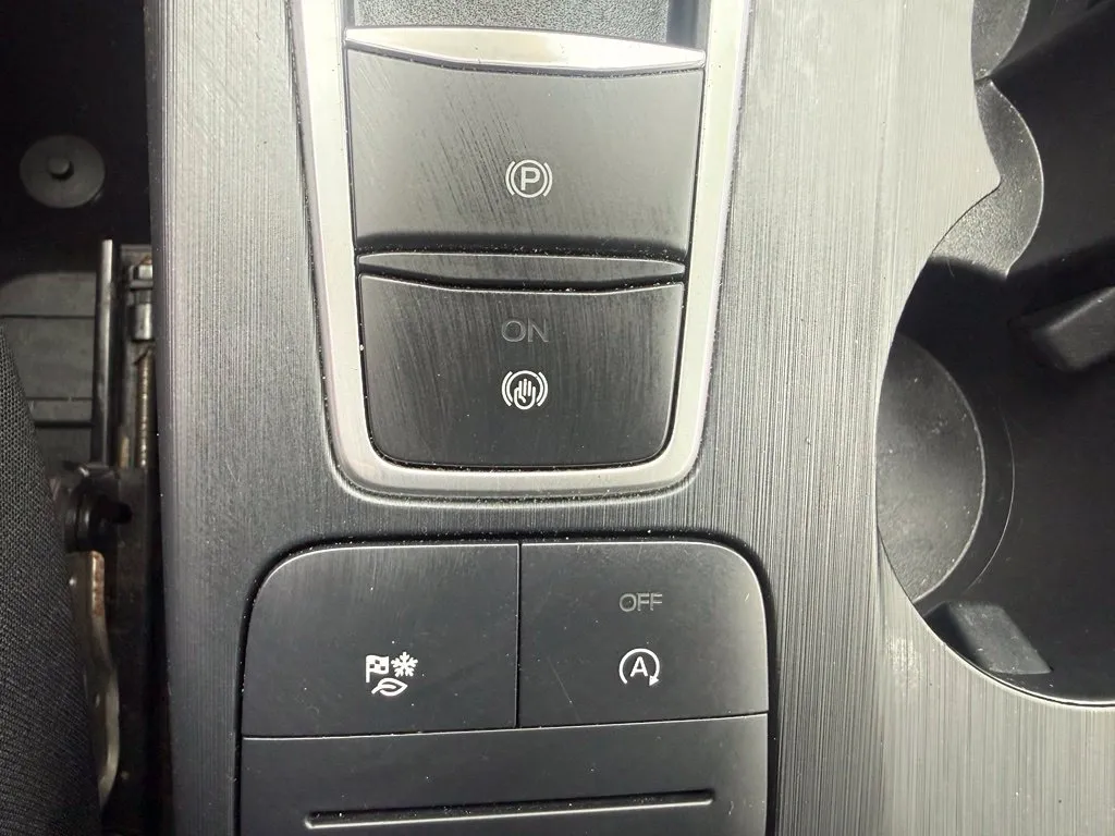 Ford Escape photo 20