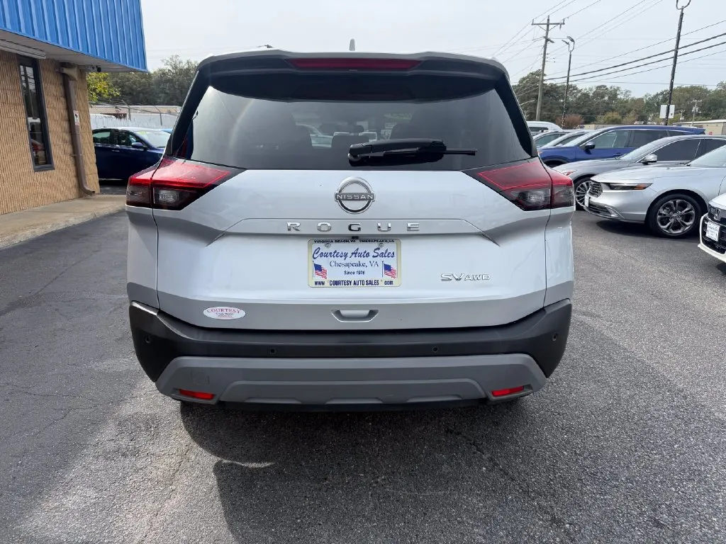 Nissan Rogue photo 10