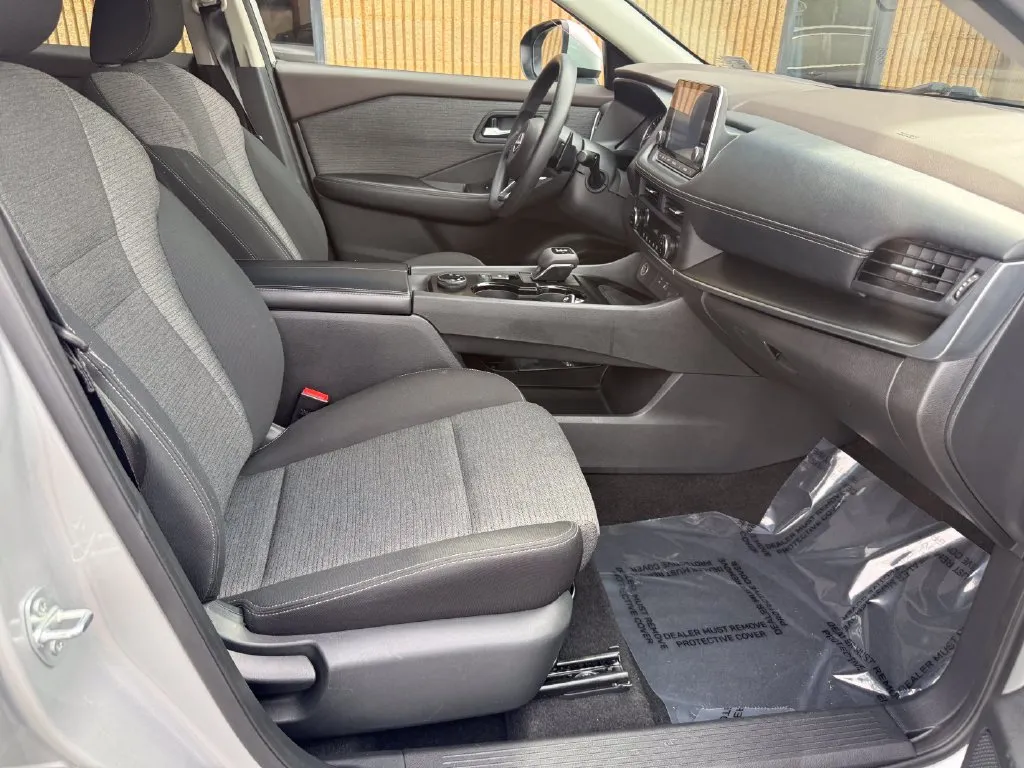Nissan Rogue photo 20