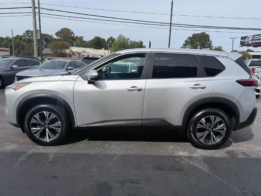 Nissan Rogue photo 8