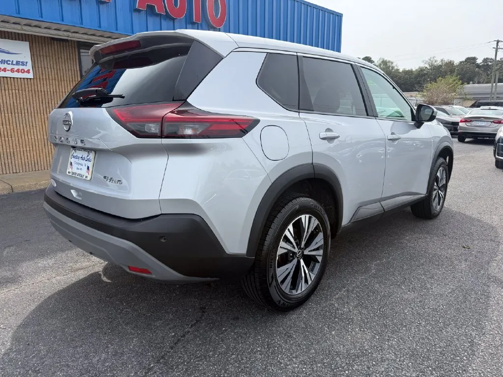Nissan Rogue photo 11