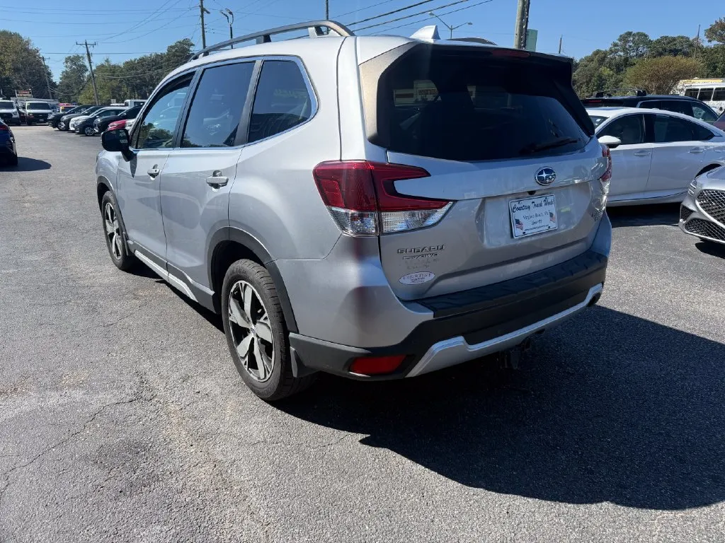 Subaru Forester photo 10