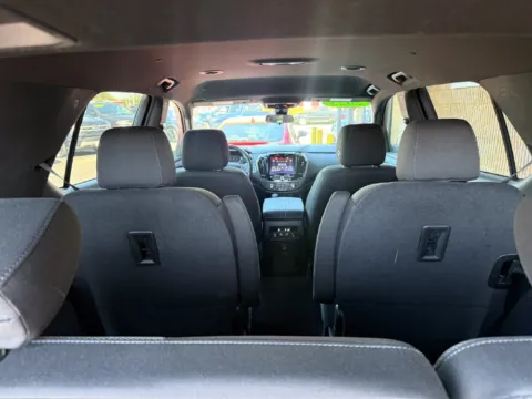 More photos of 2023 Chevrolet Traverse LT at Courtesy Auto Sales, VA