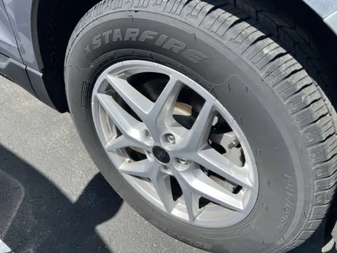More photos of 2023 Ford Edge at 199ride Appleton Auto, WI