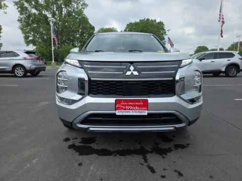 More photos of 2025 Mitsubishi Outlander at 199ride Appleton Auto, WI