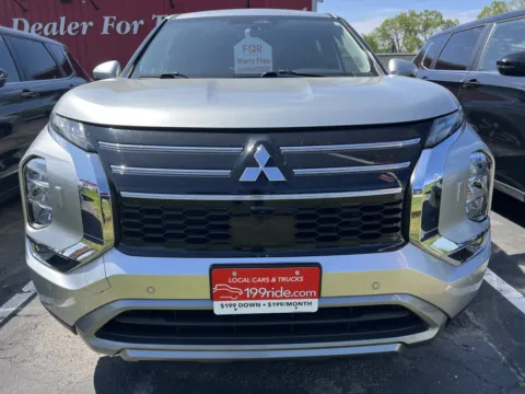 Another view of 2025 Mitsubishi Outlander for sale in Appleton, WI at 199ride Appleton Auto