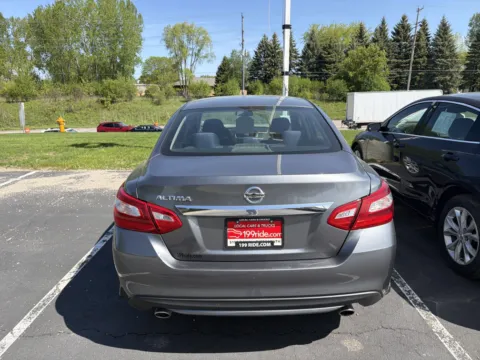 More photos of 2017 Nissan Altima at 199ride Appleton Auto, WI