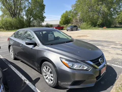 Another view of 2017 Nissan Altima for sale in Appleton, WI at 199ride Appleton Auto