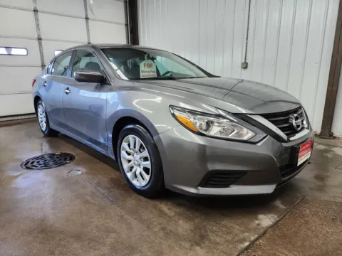 Gray 2017 Nissan Altima for sale in Appleton, WI