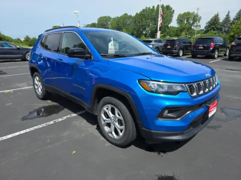 Photos of 2024 Jeep Compass for sale in Appleton, WI at 199ride Appleton Auto