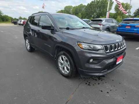 Photos of 2024 Jeep Compass for sale in Appleton, WI at 199ride Appleton Auto