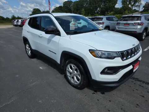Photos of 2024 Jeep Compass for sale in Appleton, WI at 199ride Appleton Auto