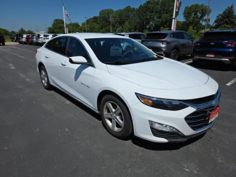 Photos of 2024 Chevrolet Malibu LT for sale in Appleton, WI at 199ride Appleton Auto
