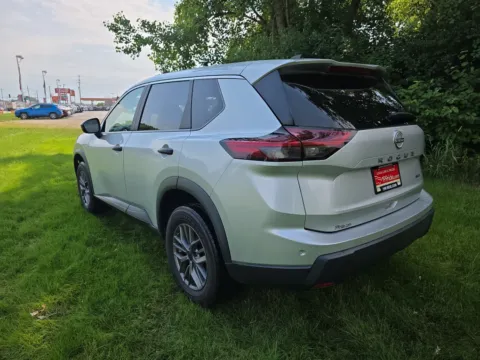 More photos of 2024 Nissan Rogue S at 199ride Appleton Auto, WI