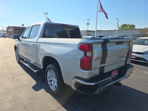 More photos of 2022 Chevrolet Silverado 1500 LT at 199ride Appleton Auto, WI