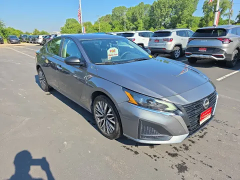 Photos of 2024 Nissan Altima 2.5 SV for sale in Appleton, WI at 199ride Appleton Auto