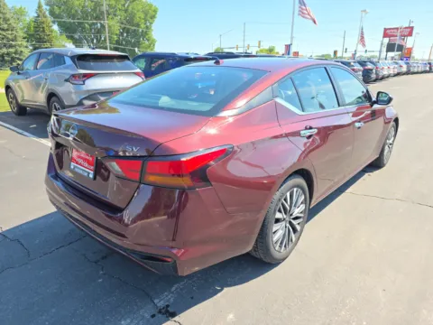 More photos of 2024 Nissan Altima 2.5 SV at 199ride Appleton Auto, WI