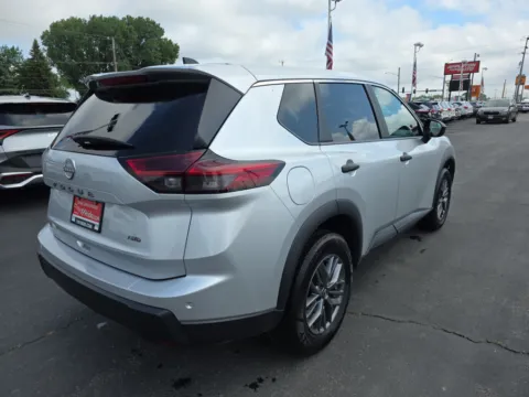 More photos of 2024 Nissan Rogue S at 199ride Appleton Auto, WI
