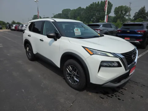 Photos of 2023 Nissan Rogue S for sale in Appleton, WI at 199ride Appleton Auto