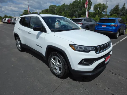Photos of 2024 Jeep Compass for sale in Appleton, WI at 199ride Appleton Auto