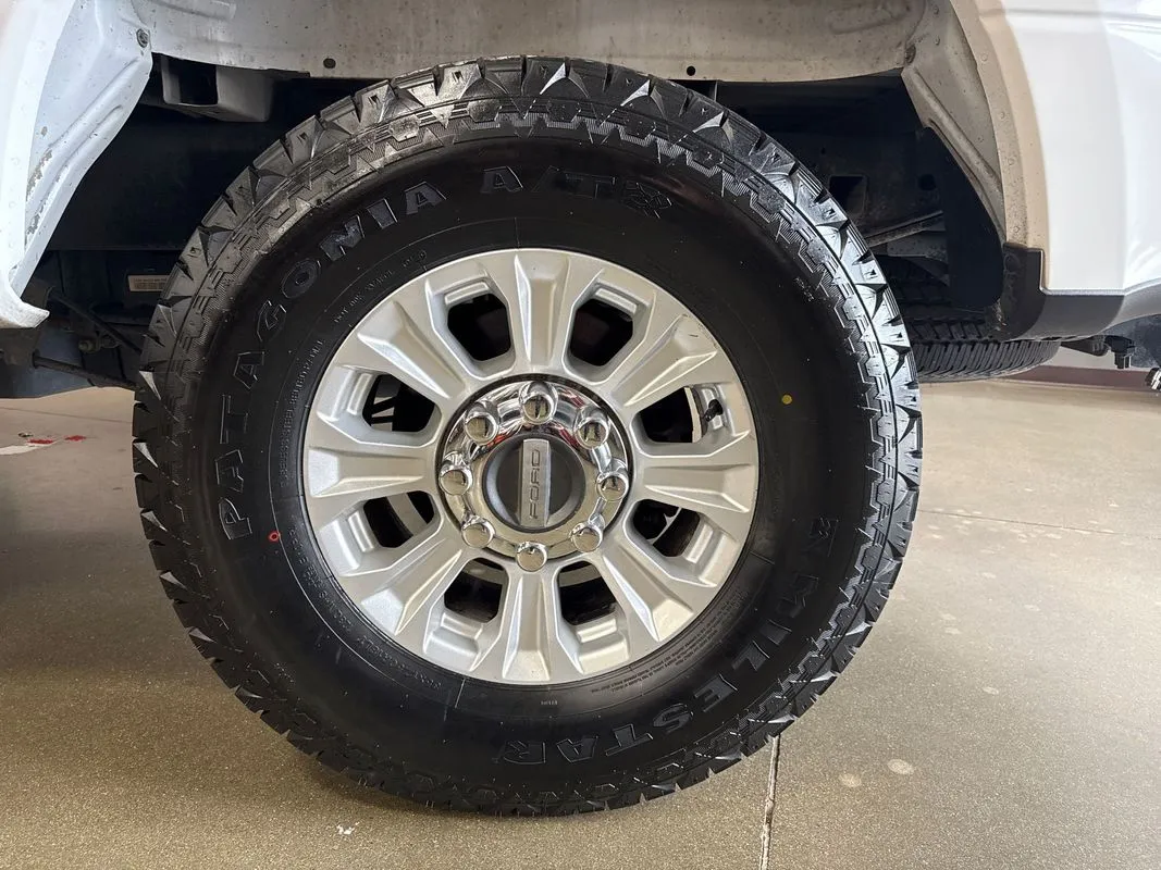 2020 Ford F-250 Super Duty XLT - Photo 14