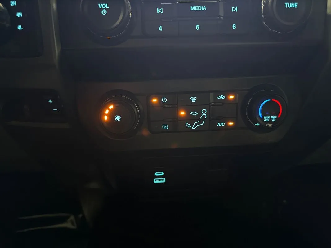 2020 Ford F-250 Super Duty XLT - Photo 80