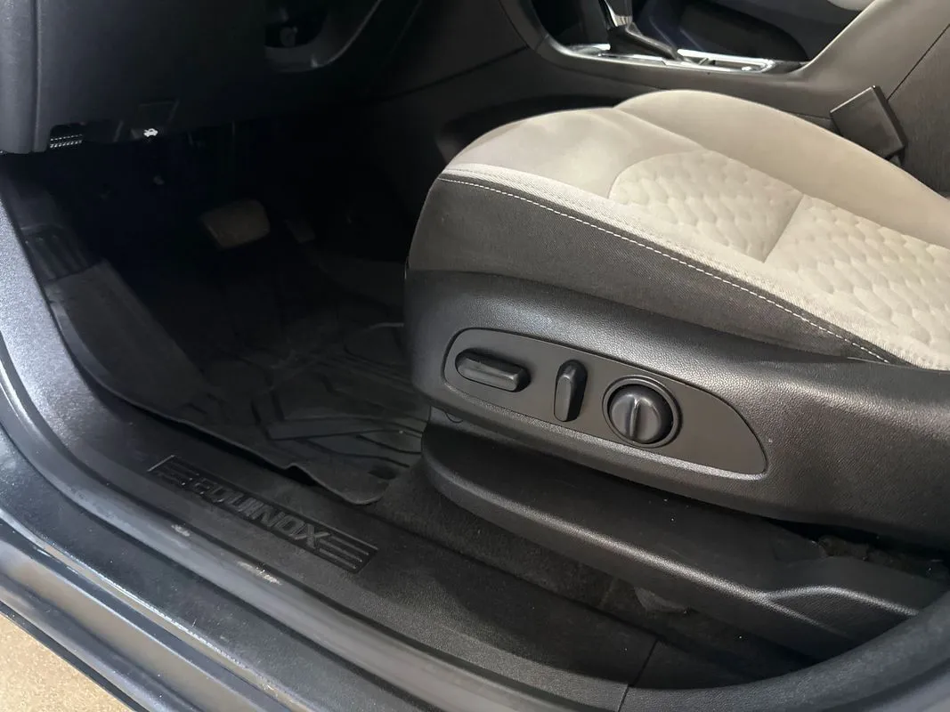 2019 Chevrolet Equinox LT - Photo 44